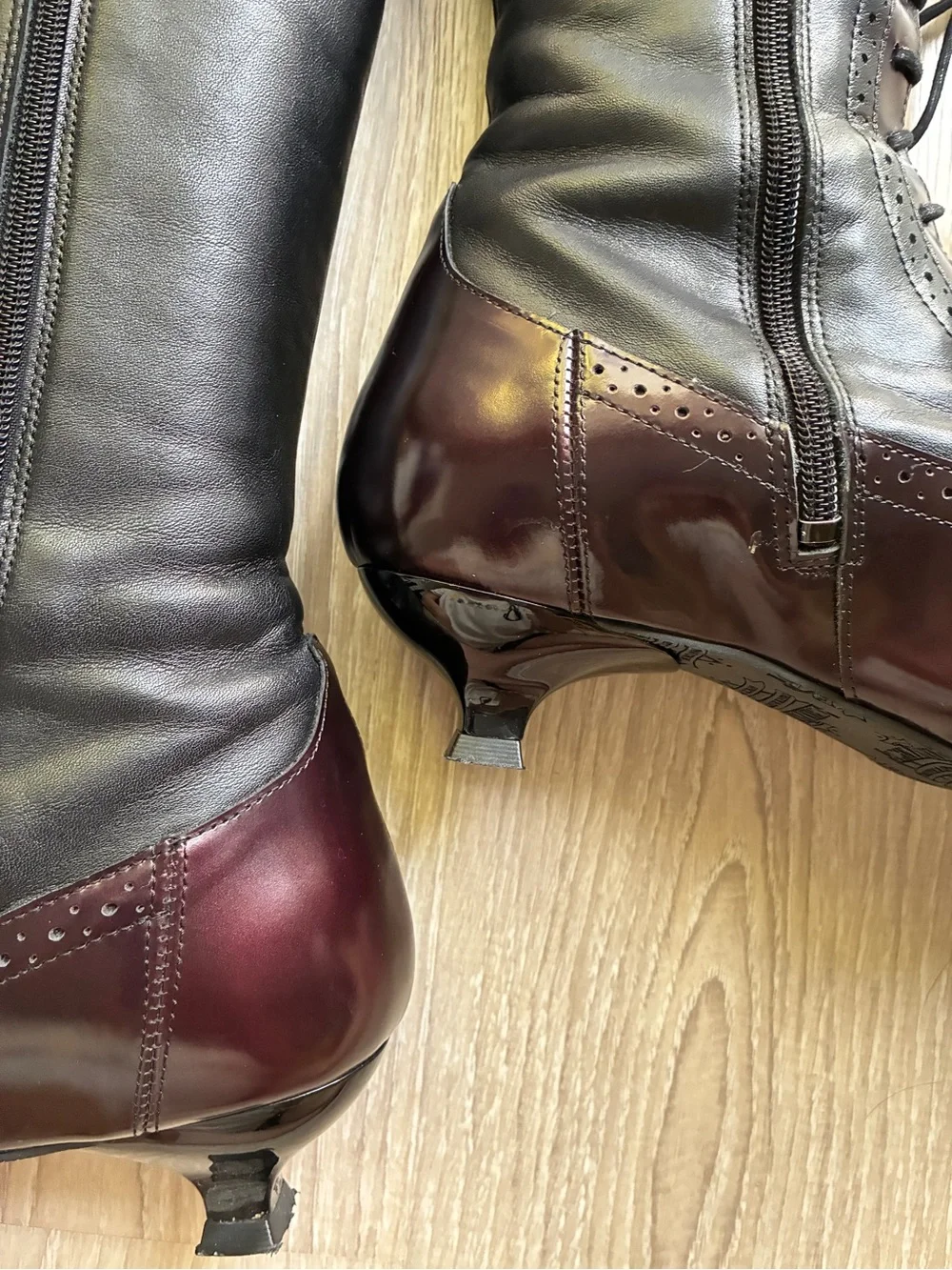 FLUEVOG- Half Truth Sherry, Black and purple Leather Lace-Up tall boots, size 9 - Picture 10 of 16